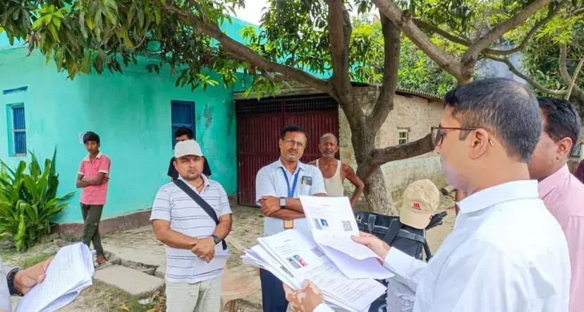Bihar मतदाता सूची में पारदर्शिता पर चुनाव आयोग ने दिया भरोसा Bihar मतदाता सूची में पारदर्शिता पर चुनाव आयोग ने दिया भरोसा