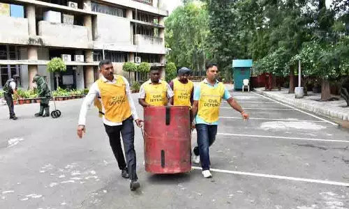 Chandigarh पुलिस ने स्वतंत्रता दिवस की तैयारी का आकलन करने के लिए मॉक ड्रिल का आयोजन किया Chandigarh पुलिस ने स्वतंत्रता दिवस की तैयारी का आकलन करने के लिए मॉक ड्रिल का आयोजन किया