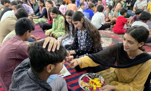 Jammu: पारंपरिक उत्साह और उल्लास के साथ मनाया गया ‘रक्षाबंधन’