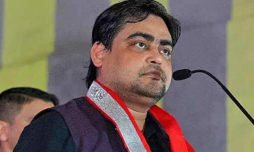 केंद्रीय जहाजरानी राज्य मंत्री शांतनु ठाकुर ने ठाकुरबाड़ी में सीएए शिविर का आयोजन किया