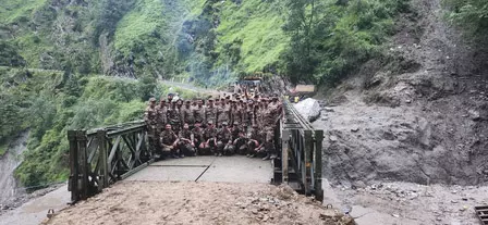 उत्तरकाशी आपदा: बीआरओ, सेना ने धराली में बेली ब्रिज का निर्माण पूरा किया उत्तरकाशी आपदा: बीआरओ, सेना ने धराली में बेली ब्रिज का निर्माण पूरा किया