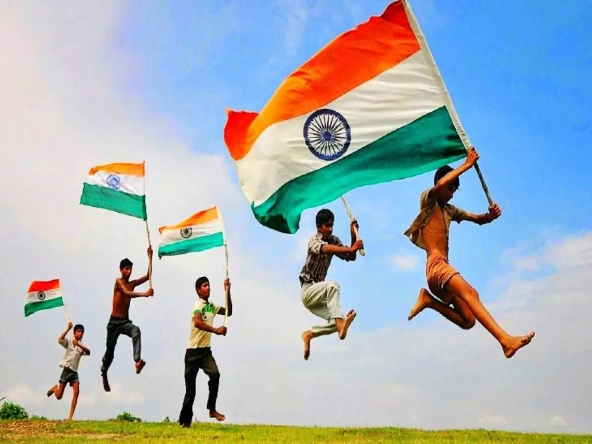 Kanpur: 16 अगस्त तक ‘हर घर तिरंगा’ अभियान में घर सजाने का आवेदन करें Kanpur: 16 अगस्त तक ‘हर घर तिरंगा’ अभियान में घर सजाने का आवेदन करें