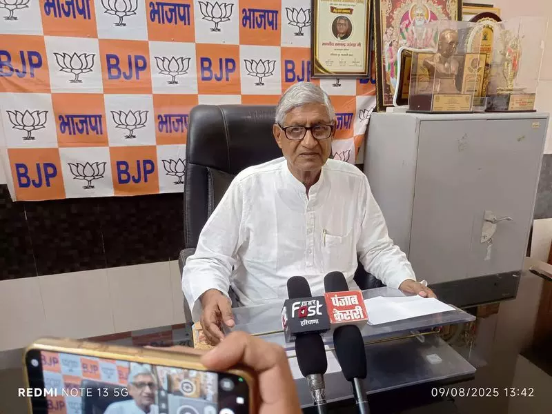 BJP सांसद जांगड़ा ने महम नगर निगम में अनियमितताओं का आरोप BJP सांसद जांगड़ा ने महम नगर निगम में अनियमितताओं का आरोप