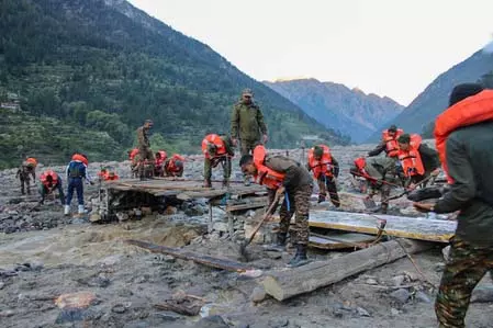 उत्तरकाशी बादल फटना: छह दिन बाद भी सेना के 9 जवान लापता उत्तरकाशी बादल फटना: छह दिन बाद भी सेना के 9 जवान लापता
