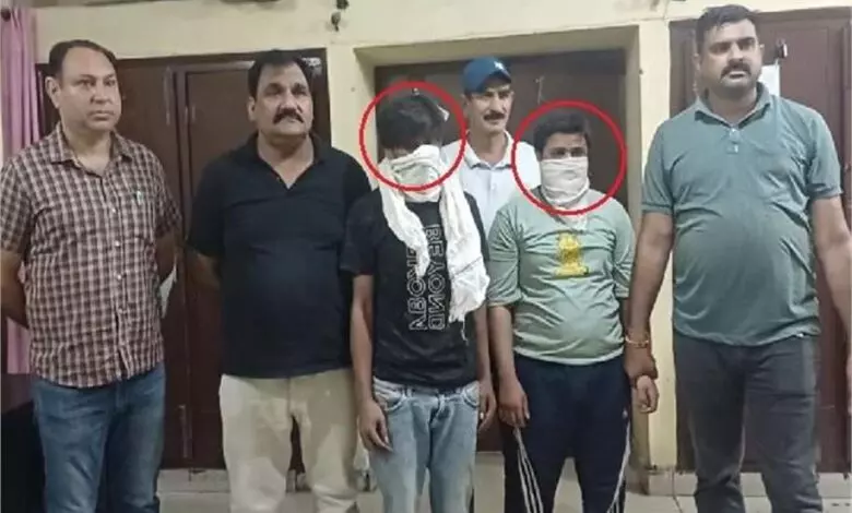 Yamunanagar: पुलिस ने दो नशा तस्करों को 50 लाख की हेरोइन सहित किया गिरफ्तार Yamunanagar: पुलिस ने दो नशा तस्करों को 50 लाख की हेरोइन सहित किया गिरफ्तार