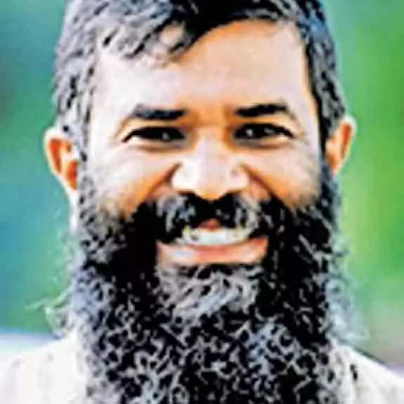 Kerala : दो बार फिर परिवार ने तिरुवल्ला दुर्घटना पीड़ित की आंखें दान कीं Kerala : दो बार फिर परिवार ने तिरुवल्ला दुर्घटना पीड़ित की आंखें दान कीं
