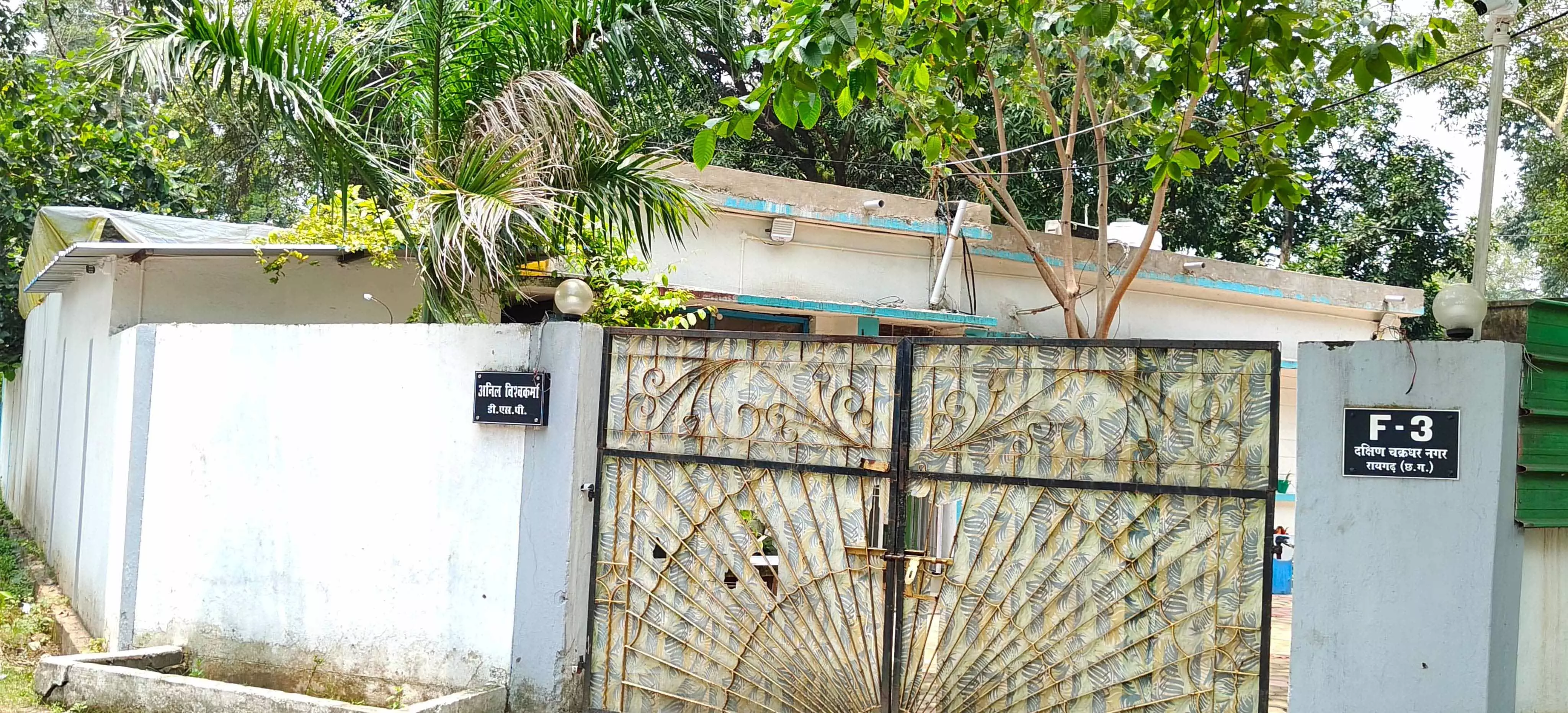 पुलिस अधिकारियों की पहल बनी प्रेरणा, सुरक्षा के लिए कॉलोनी में लग रहे हैं सीसीटीवी पुलिस अधिकारियों की पहल बनी प्रेरणा, सुरक्षा के लिए कॉलोनी में लग रहे हैं सीसीटीवी