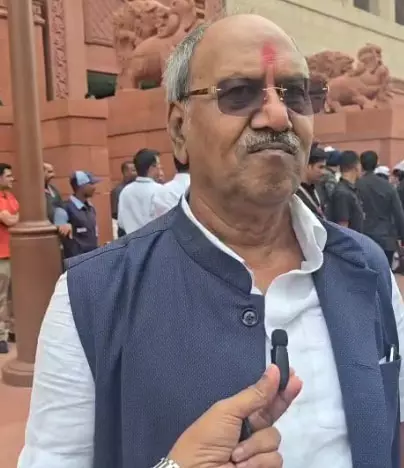 कांग्रेस और विपक्ष सदन की कार्यवाही बाधित कर जनता से जुड़े मुद्दों से ध्यान भटका रहे हैं : MP बृजमोहन अग्रवाल कांग्रेस और विपक्ष सदन की कार्यवाही बाधित कर जनता से जुड़े मुद्दों से ध्यान भटका रहे हैं : MP बृजमोहन अग्रवाल