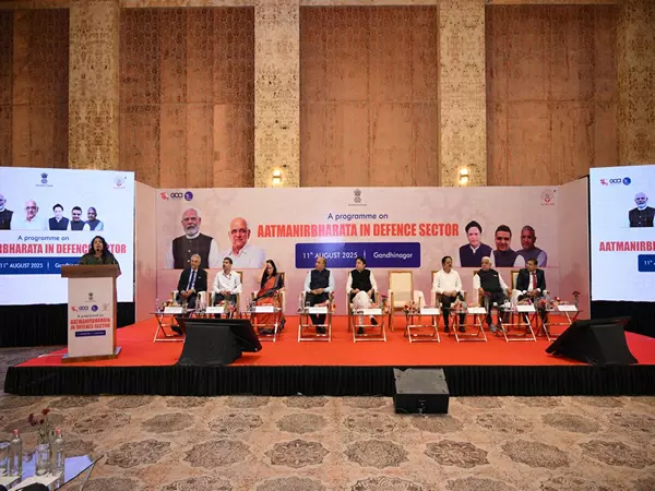 गांधीनगर में रक्षा क्षेत्र में आत्मनिर्भरता विषय पर Seminar आयोजित गांधीनगर में रक्षा क्षेत्र में आत्मनिर्भरता विषय पर Seminar आयोजित