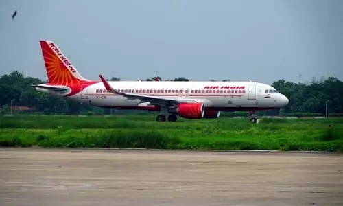 एयर इंडिया के विमान में तकनीकी खराबी के कारण चेन्नई में आपात लैंडिंग एयर इंडिया के विमान में तकनीकी खराबी के कारण चेन्नई में आपात लैंडिंग