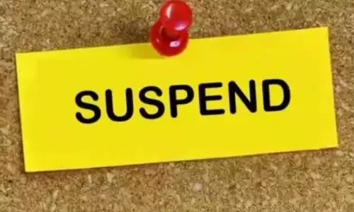 गंदी हरकत की शिकायत के बाद नपे प्रधानपाठक और शिक्षक