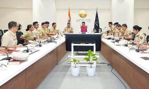 महाराष्ट्र सरकार ने साइबर अपराध और ऑनलाइन नफरत से निपटने के लिए गरुड़ दृष्टि लॉन्च की महाराष्ट्र सरकार ने साइबर अपराध और ऑनलाइन नफरत से निपटने के लिए गरुड़ दृष्टि लॉन्च की