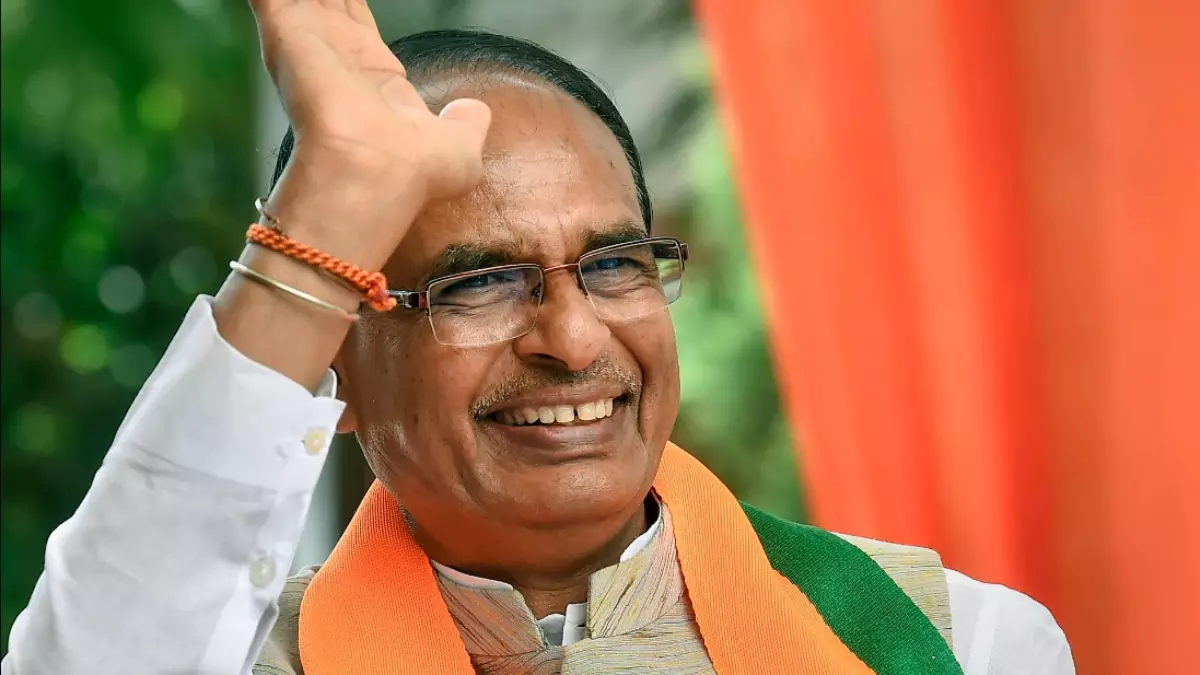 Bhopal: कैंसर से जूझ रहे बच्चे के लिए शिवराज सिंह का मदद का हाथ Bhopal: कैंसर से जूझ रहे बच्चे के लिए शिवराज सिंह का मदद का हाथ