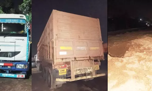 Farrukhabad: चार डम्परों पर जुर्माने की कार्रवाई, छापेमारी में पकड़ा गया धंधा Farrukhabad: चार डम्परों पर जुर्माने की कार्रवाई, छापेमारी में पकड़ा गया धंधा