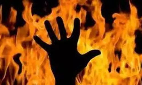 Odisha के बारगढ़ जिले में एक महीने में आत्मदाह का चौथा मामला सामने आया Odisha के बारगढ़ जिले में एक महीने में आत्मदाह का चौथा मामला सामने आया