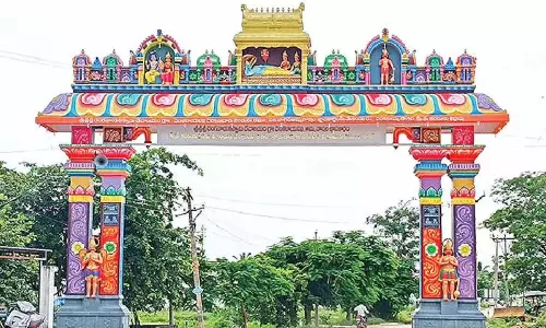 Telangana: श्री रंगनायक स्वामी मंदिर के द्वार का उद्घाटन