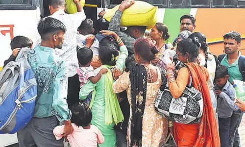 Bareilly: रक्षाबंधन पर मुफ्त यात्रा का आखिरी दिन बहनों के लिए कठिनाइयों से भरा