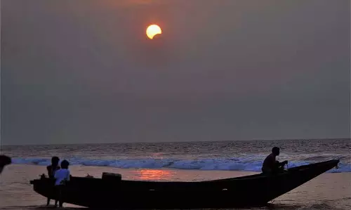 Odisha: चंद्रभागा के पास समुद्र में तीन युवक डूबे, एक को बचाया गया
