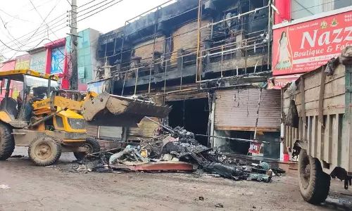 भिवानी में छह दुकानें जलकर खाक, पुलिस का कहना है शॉर्ट-सर्किट से लगी आग
