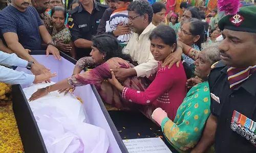 सैनिक की बीमारी से मृत्यु: राजकीय सम्मान के साथ अंतिम संस्कार