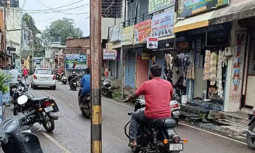 Karnataka : चिक्कोडी शहर के लिए समस्या हैं लोहे के खंभे Karnataka : चिक्कोडी शहर के लिए समस्या हैं लोहे के खंभे
