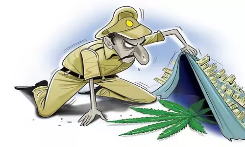 Bengaluru : पुलिस ने नशीले पदार्थों के खिलाफ सख्त कार्रवाई की Bengaluru : पुलिस ने नशीले पदार्थों के खिलाफ सख्त कार्रवाई की