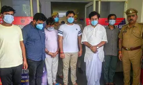 Noida : अंतरराष्ट्रीय पुलिस रैकेट का भंडाफोड़, 6 गिरफ्तार