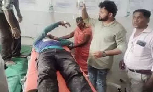 रक्षाबंधन पर पत्नी नहीं लौटी, नाराज पति ने खा ली जहरीली दवा और सिंदूर रक्षाबंधन पर पत्नी नहीं लौटी, नाराज पति ने खा ली जहरीली दवा और सिंदूर