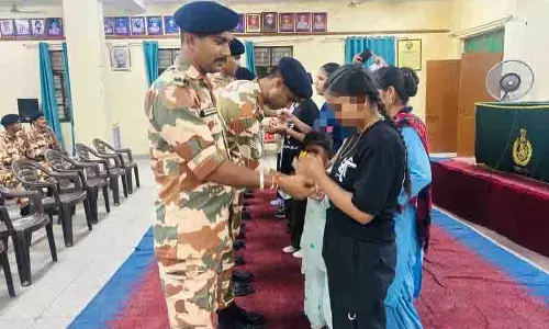 Chandigarh स्नेहालय की लड़कियों ने सैनिकों के साथ मनाया रक्षाबंधन