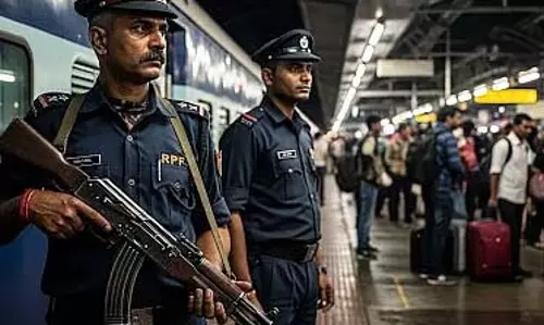 आरपीएफ ने ग्वालियर स्टेशन पर अवैध शराब जब्त की, तीन चोरों को पकड़ा