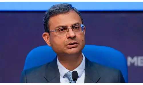 बैंक न्यूनतम बैलेंस तय करने के लिए स्वतंत्र: आरबीआई गवर्नर बैंक न्यूनतम बैलेंस तय करने के लिए स्वतंत्र: आरबीआई गवर्नर