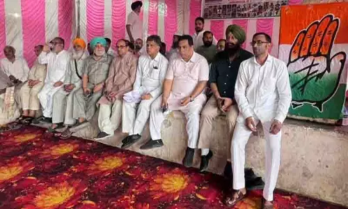 चंडीगढ़ के MP मनीष तिवारी ने नगर निगम में नकदी संकट के लिए भाजपा को जिम्मेदार ठहराया