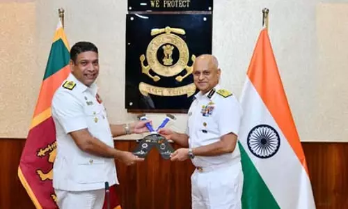 भारतीय और श्रीलंकाई तटरक्षकों ने समुद्री बचाव समन्वय पर चर्चा की भारतीय और श्रीलंकाई तटरक्षकों ने समुद्री बचाव समन्वय पर चर्चा की