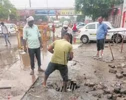 गुरुग्राम नगर निगम शहर के बुनियादी ढांचे को सुधारने में जुटा गुरुग्राम नगर निगम शहर के बुनियादी ढांचे को सुधारने में जुटा