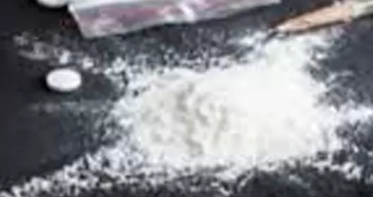 राजातालाब में ड्रग्स पैडलर गिरफ्तार, कुरियर के जरिए रायपुर शहर में हो रही सप्लाई राजातालाब में ड्रग्स पैडलर गिरफ्तार, कुरियर के जरिए रायपुर शहर में हो रही सप्लाई