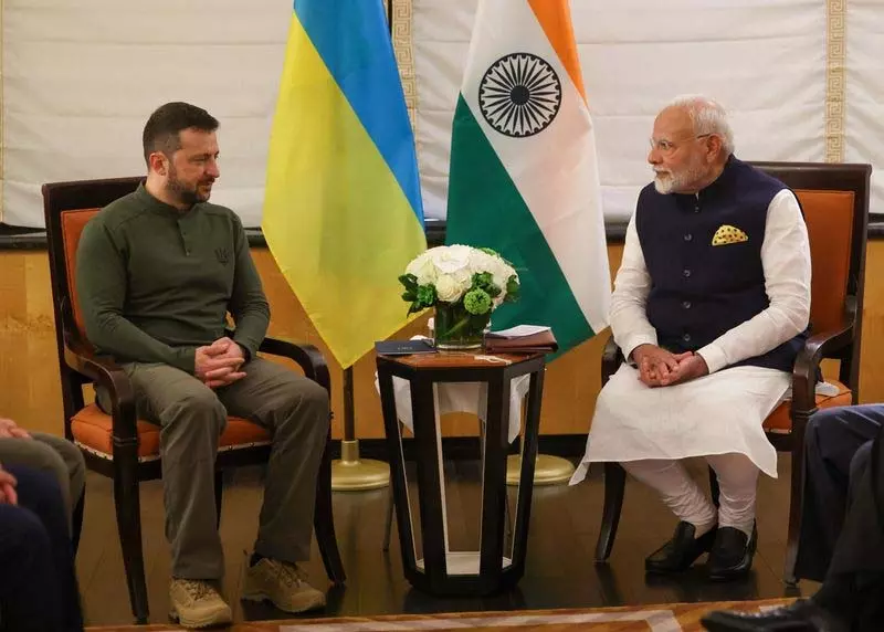नरेंद्र मोदी ने यूक्रेनी राष्ट्रपति ज़ेलेंस्की से बात की, शांति के लिए समर्थन दोहराया नरेंद्र मोदी ने यूक्रेनी राष्ट्रपति ज़ेलेंस्की से बात की, शांति के लिए समर्थन दोहराया