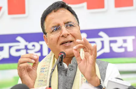 रणदीप सिंह सुरजेवाला ने राज्यसभा में नोटिस ऑफ मोशन दिया रणदीप सिंह सुरजेवाला ने राज्यसभा में नोटिस ऑफ मोशन दिया