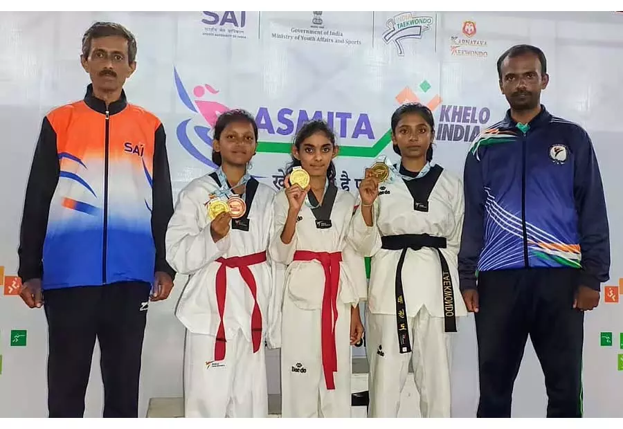 Taekwondo : रामनगर के तीन खिलाड़ियों ने स्वर्ण पदक जीते Taekwondo : रामनगर के तीन खिलाड़ियों ने स्वर्ण पदक जीते
