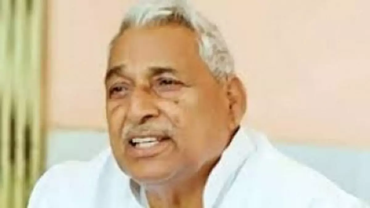 यूपी विधानसभा के नेता प्रतिपक्ष का आरोप - ध्यान भटका रही सरकार, चर्चा नहीं चाहती यूपी विधानसभा के नेता प्रतिपक्ष का आरोप - ध्यान भटका रही सरकार, चर्चा नहीं चाहती