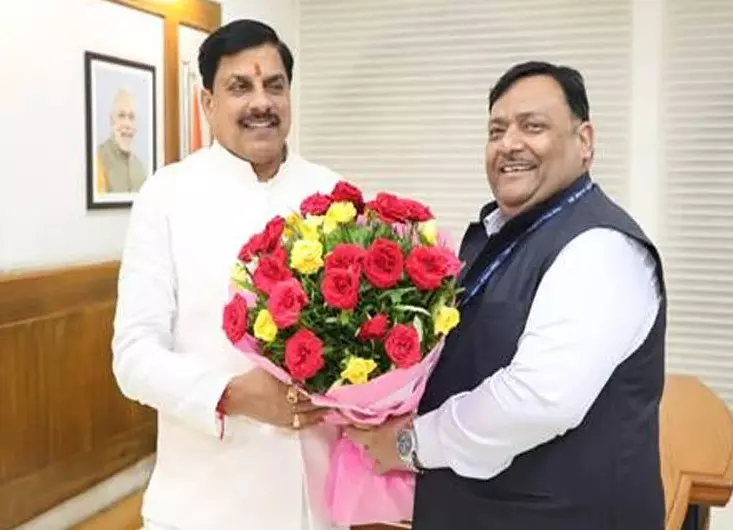 Bhopal: भेल के डॉयरेक्टर गुप्ता ने मुख्यमंत्री डॉ. यादव से की औपचारिक भेंट Bhopal: भेल के डॉयरेक्टर गुप्ता ने मुख्यमंत्री डॉ. यादव से की औपचारिक भेंट