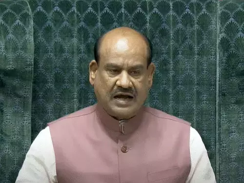 जस्टिस वर्मा के खिलाफ लोकसभा में महाभियोग प्रस्ताव मंजूर जस्टिस वर्मा के खिलाफ लोकसभा में महाभियोग प्रस्ताव मंजूर