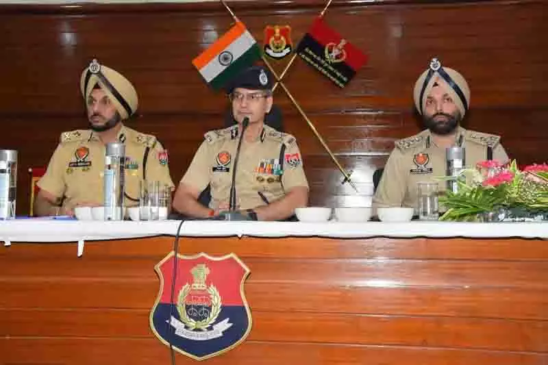 Punjab DGP ने स्वतंत्रता दिवस से पहले सुरक्षा उपायों की समीक्षा की Punjab DGP ने स्वतंत्रता दिवस से पहले सुरक्षा उपायों की समीक्षा की