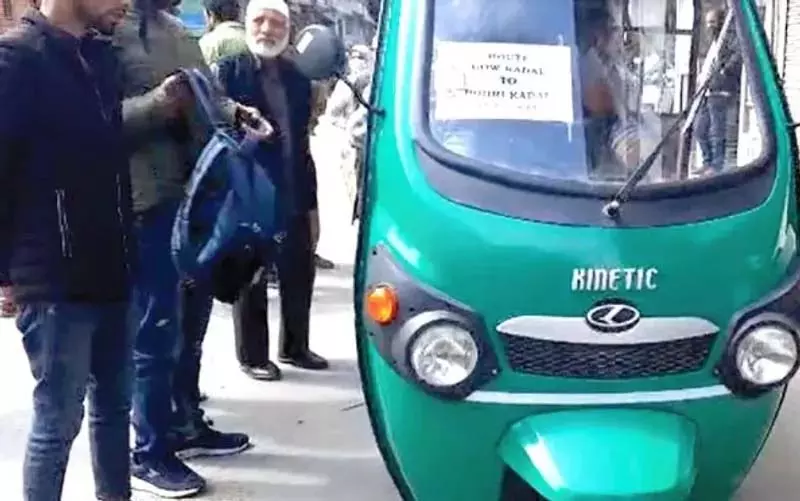 इलेक्ट्रिक तिपहिया वाहन जम्मू-कश्मीर के वाहन क्षेत्र में विकास ला रहे इलेक्ट्रिक तिपहिया वाहन जम्मू-कश्मीर के वाहन क्षेत्र में विकास ला रहे