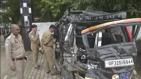 दिल्ली-मेरठ एक्सप्रेसवे पर कर्तव्य निभाते पुलिसकर्मी की मौत दिल्ली-मेरठ एक्सप्रेसवे पर कर्तव्य निभाते पुलिसकर्मी की मौत