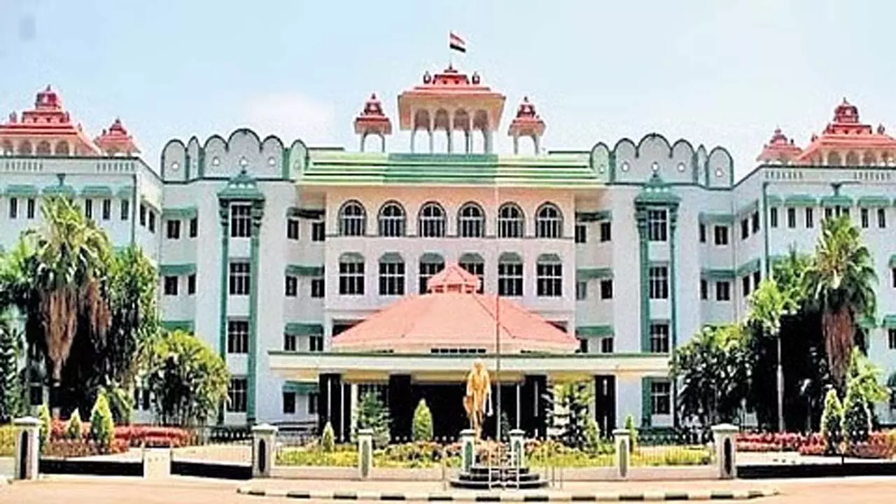 मदुरै में गुंडा अधिनियम के मामलों की जाँच हेतु सलाहकार बोर्ड का उद्घाटन मदुरै में गुंडा अधिनियम के मामलों की जाँच हेतु सलाहकार बोर्ड का उद्घाटन