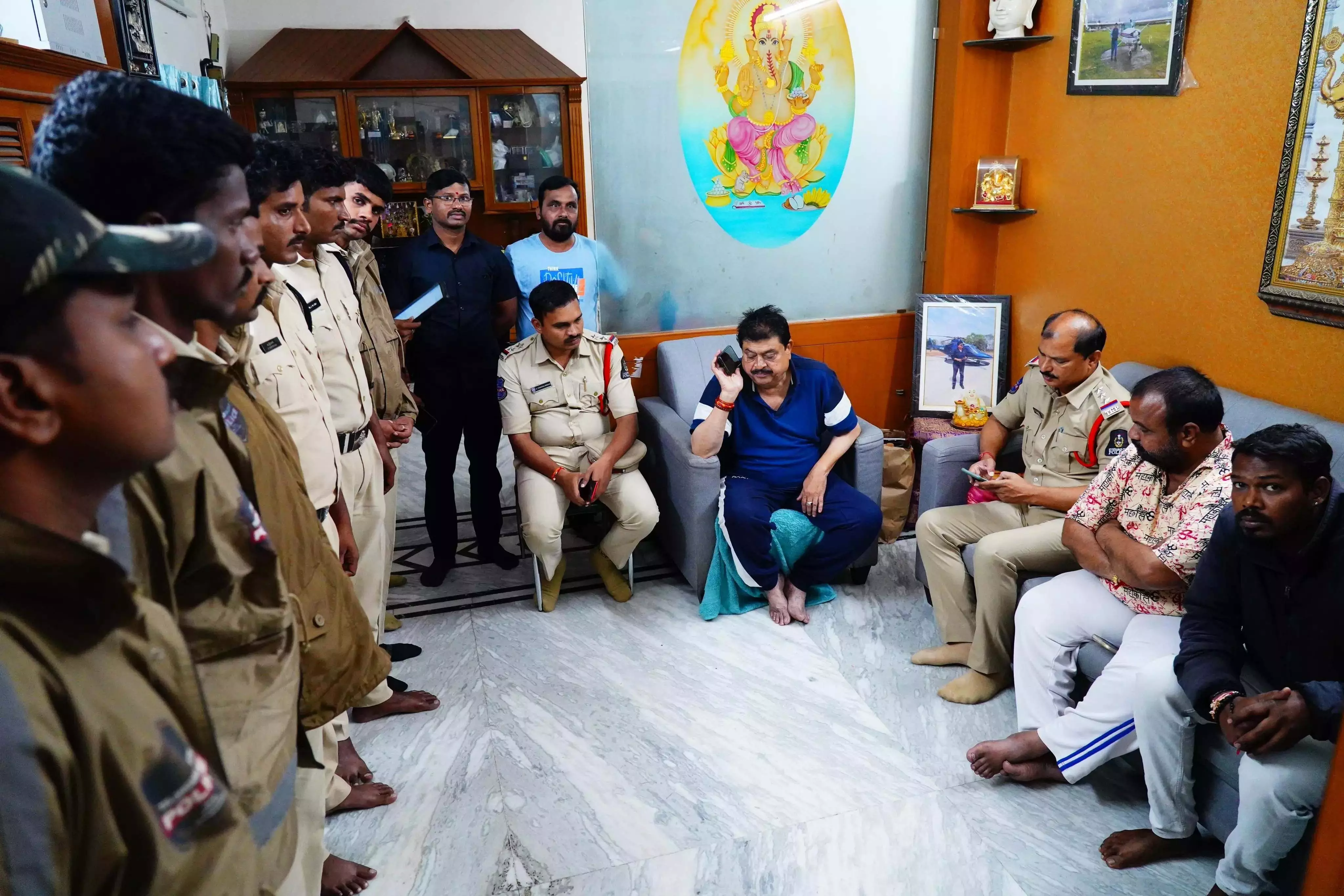 भाजपा नेता रामचंदर राव ने Telangana में नजरबंदी का आरोप लगाया भाजपा नेता रामचंदर राव ने Telangana में नजरबंदी का आरोप लगाया