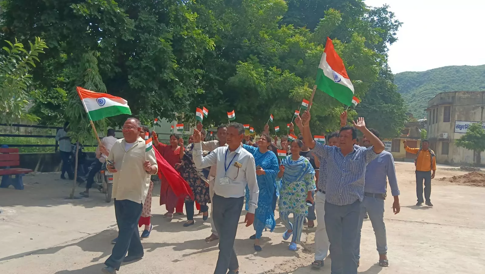 Rajasthan: हर घर तिरंगा अभियान में पशुपालन विभाग की पदयात्रा रैली आयोजित Rajasthan: हर घर तिरंगा अभियान में पशुपालन विभाग की पदयात्रा रैली आयोजित