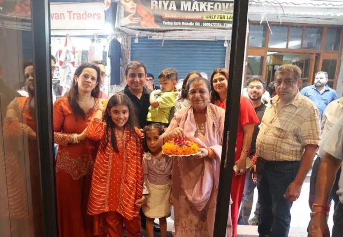 Jammu: प्रतिष्ठित रघुनाथ बाज़ार में बुटीक होटल सार्या खुला Jammu: प्रतिष्ठित रघुनाथ बाज़ार में बुटीक होटल सार्या खुला