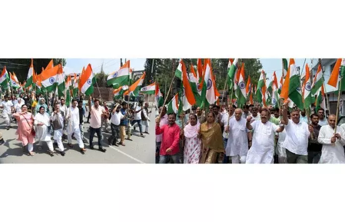 Jammu-कश्मीर में प्रभावशाली तिरंगा रैलियां निकाली गई Jammu-कश्मीर में प्रभावशाली तिरंगा रैलियां निकाली गई