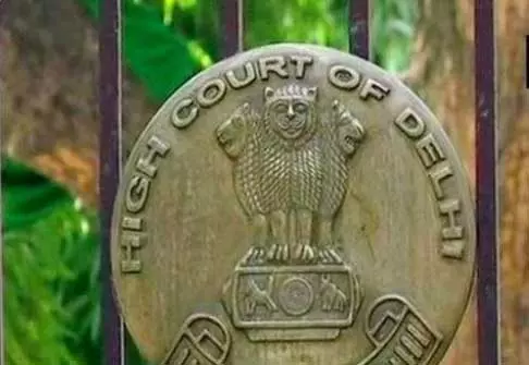 दिल्ली उच्च न्यायालय ने आबकारी नीति मामले में Kejriwal, सिसोदिया की याचिका पर सुनवाई की दिल्ली उच्च न्यायालय ने आबकारी नीति मामले में Kejriwal, सिसोदिया की याचिका पर सुनवाई की